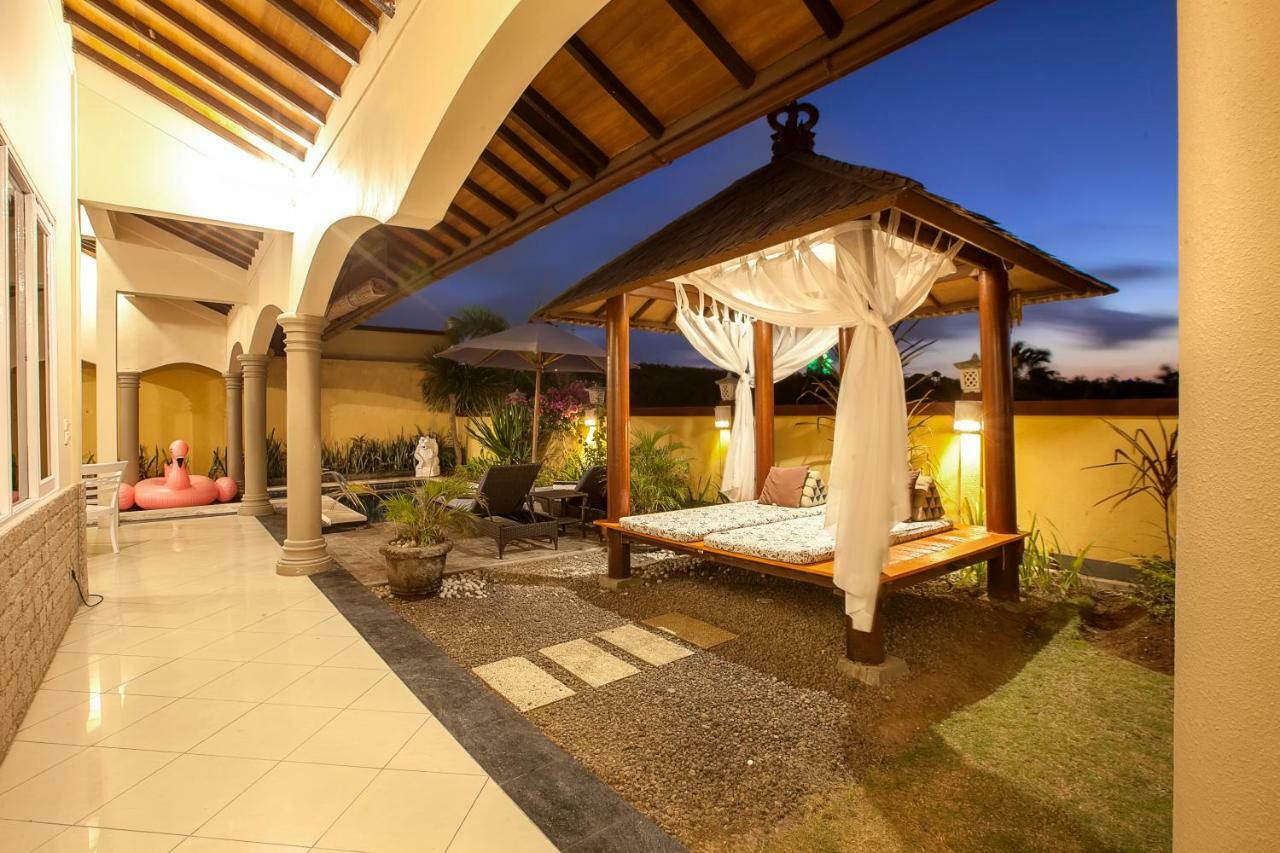 The Beverly Hills Bali A Luxury Villa Jimbaran 외부 사진